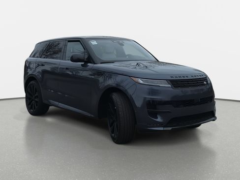 New 2026 Land Rover Range Rover Sport Dynamic SE image 3