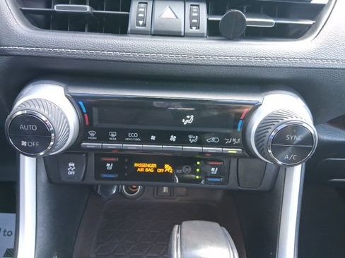 Used 2020 Toyota RAV4 Limited w/ Limited Grade Weather Package AWD/4WD image 26