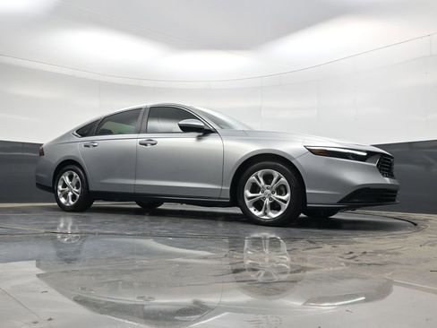 Certified 2024 Honda Accord LX image 24