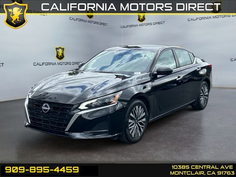 Used 2025 Nissan Altima 2.5 SV FWD image 1