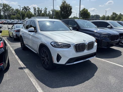Used 2024 BMW X3 sDrive30i w/ Premium Package RWD image 7