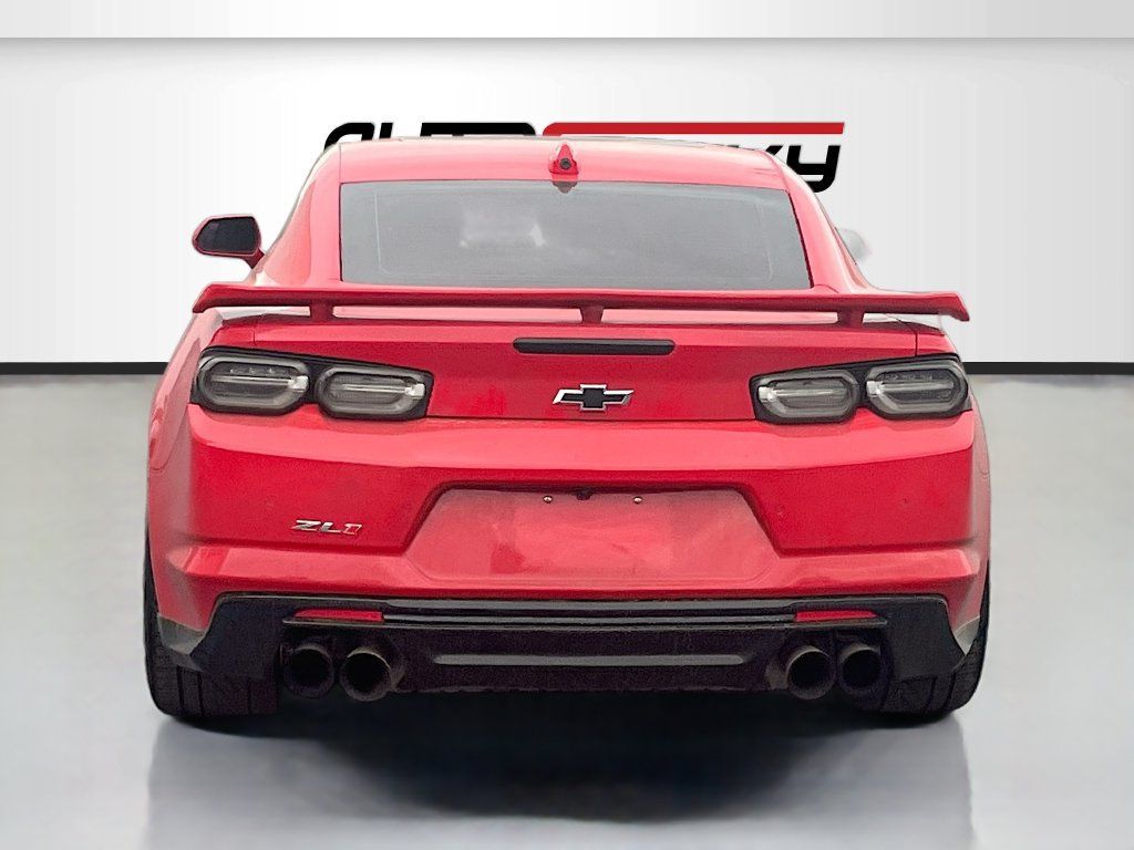 Used 2021 Chevrolet Camaro ZL1 RWD image 6