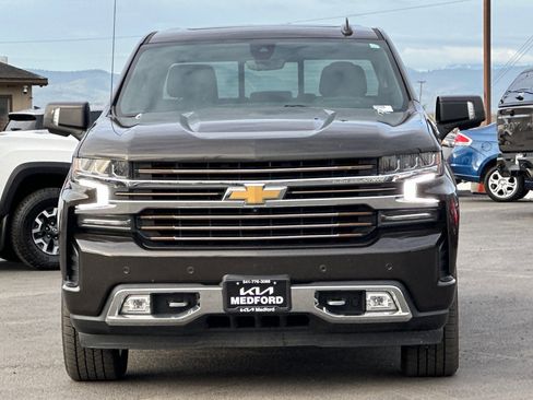 Used 2021 Chevrolet Silverado 1500 High Country w/ Technology Package image 10