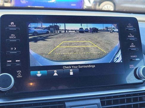 Used 2022 Honda Accord Sport image 9