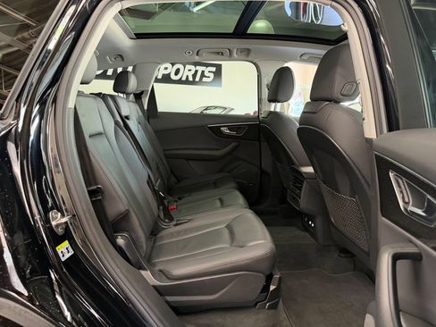 Used 2020 Audi Q7 3.0T Premium Plus AWD/4WD image 37