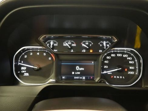 Used 2021 GMC Sierra 1500 Elevation w/ X31 Off-Road Package AWD/4WD image 12