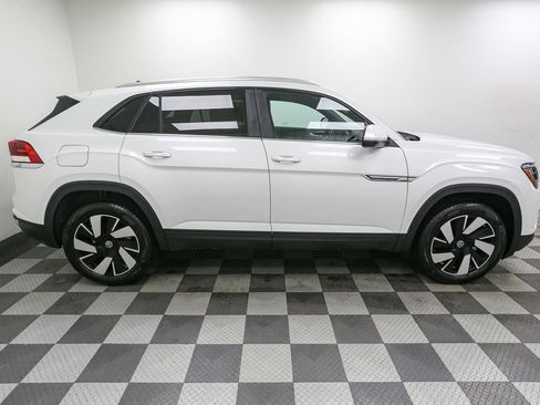 New 2026 Volkswagen Atlas Cross Sport SE AWD/4WD image 7