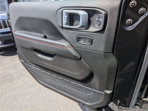 Used 2024 Jeep Wrangler Unlimited Rubicon AWD/4WD image 23