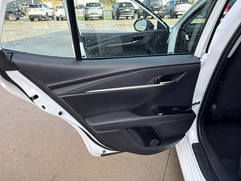 Used 2026 Toyota Camry LE image 10