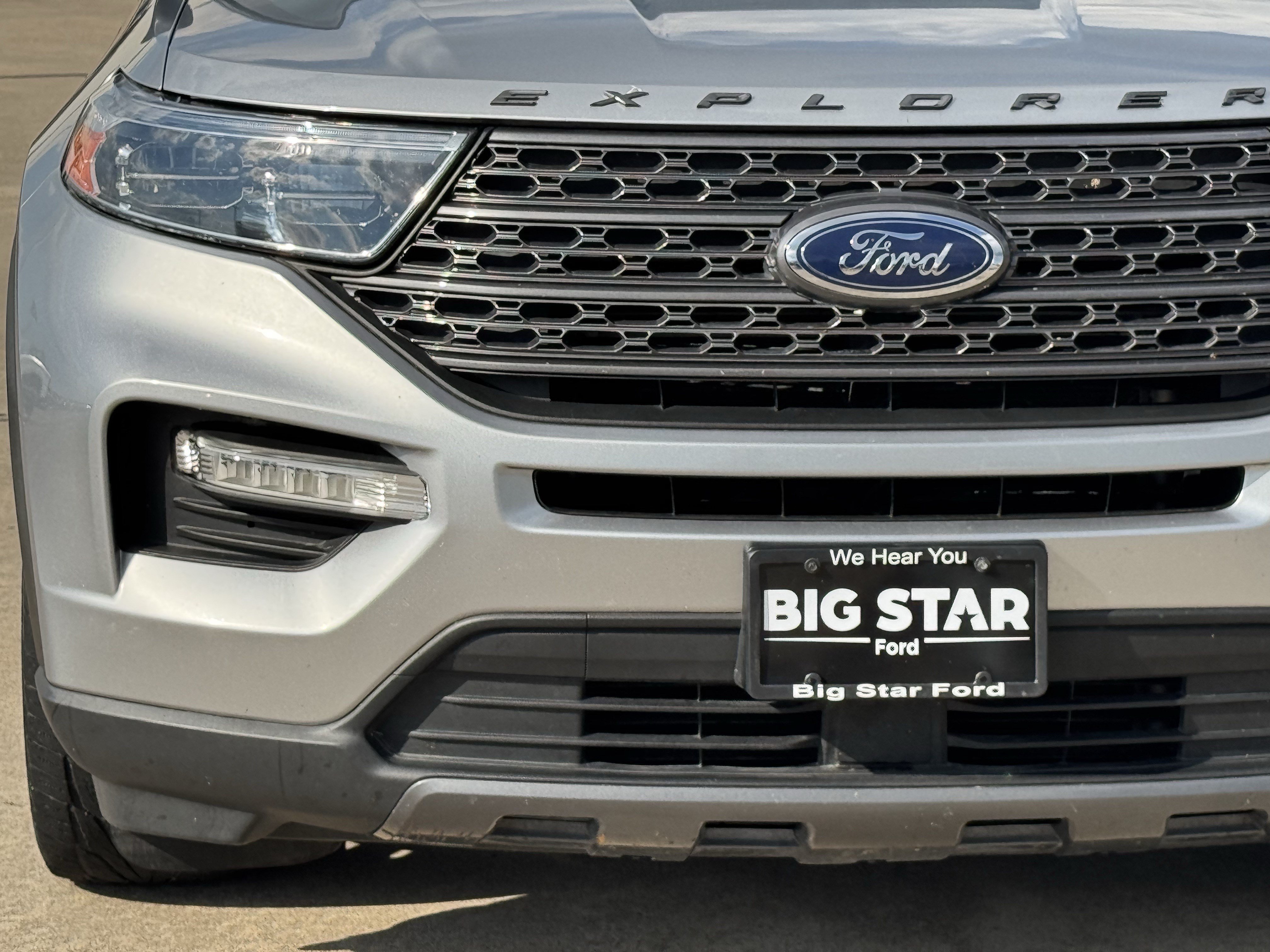 Used 2021 Ford Explorer XLT w/ Equipment Group 202A RWD image 10