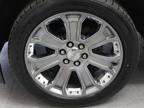Used 2016 GMC Yukon Denali w/ Open Road Package AWD/4WD image 11