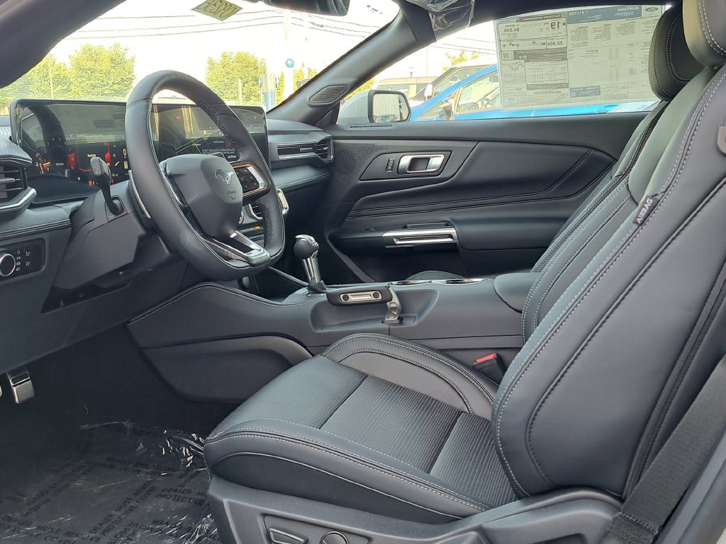 New 2026 Ford Mustang GT Premium w/ GT Performance Package RWD image 14