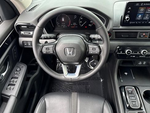 Certified 2024 Honda Pilot Touring image 28