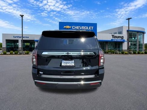 Used 2023 Chevrolet Suburban Premier w/ Max Trailering Package AWD/4WD image 6
