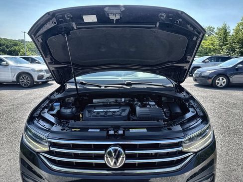 Used 2022 Volkswagen Tiguan SE FWD image 18