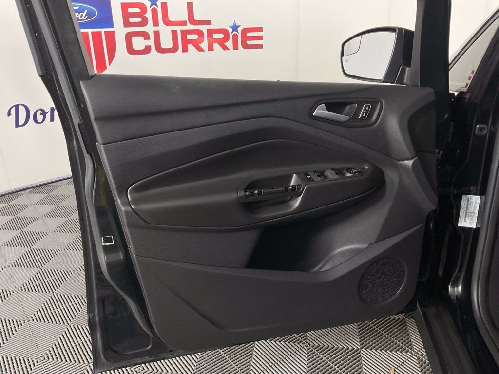 Used 2014 Ford C-MAX SEL w/ Equipment Group 302A FWD image 12