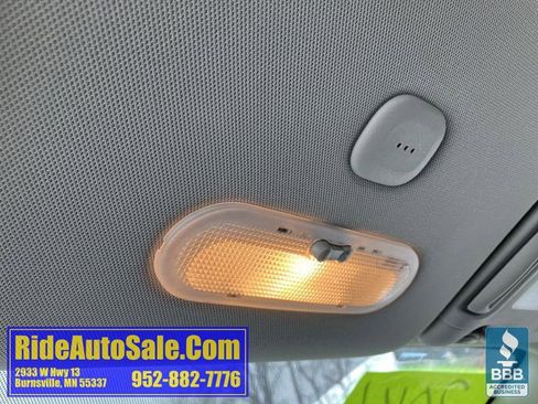 Used 2014 Nissan Versa Note SV image 19