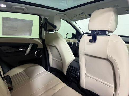 New 2025 Land Rover Discovery Sport S image 33