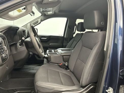 Used 2020 Chevrolet Silverado 1500 Custom w/ Custom Value Package image 15