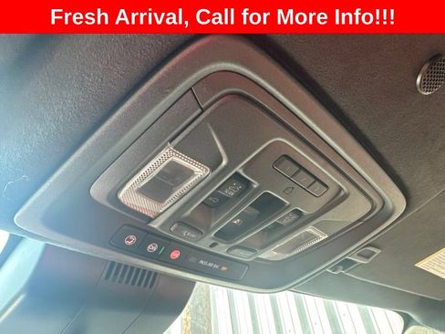 Used 2023 GMC Sierra 1500 Denali Ultimate AWD/4WD image 8