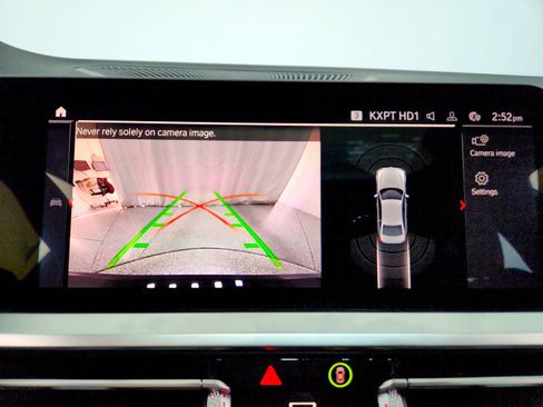 Used 2022 BMW 330i 330i w/ Driving Assistance Package image 13