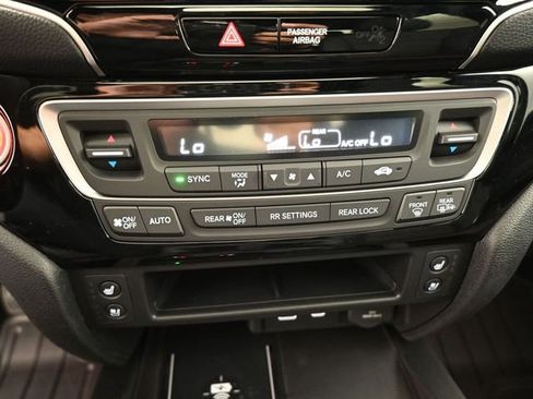 New 2026 Honda Ridgeline Black Edition image 4