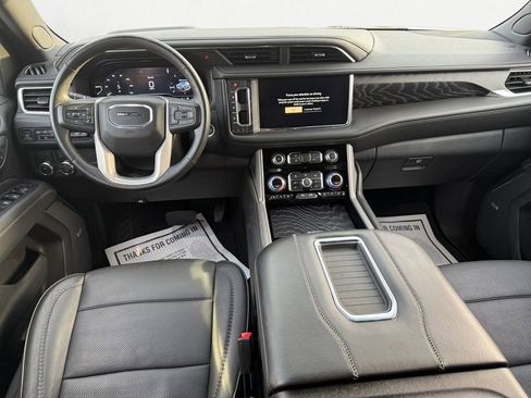 Used 2023 GMC Yukon Denali image 10