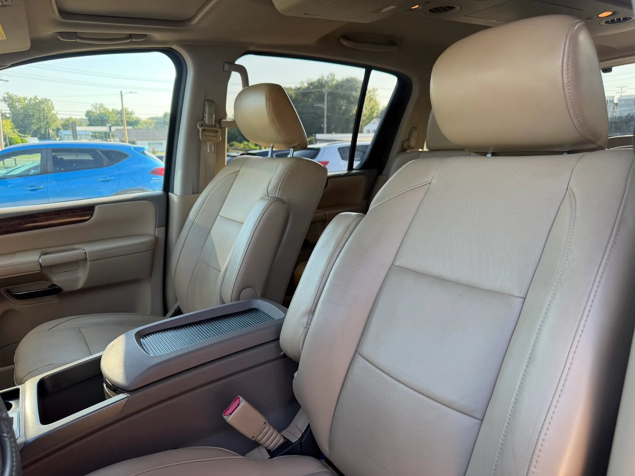 Used 2012 Nissan Armada SL w/ DVD FES Pkg RWD image 11