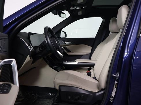 Used 2025 BMW X1 xDrive28i w/ Convenience Package image 10