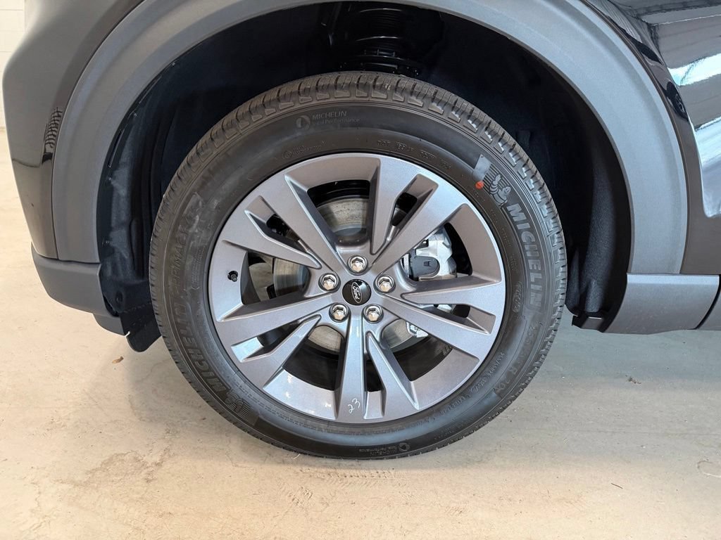 New 2026 Ford Explorer Active w/ Active Comfort Package AWD/4WD image 37