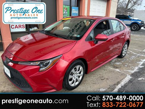 Used 2020 Toyota Corolla LE image 1