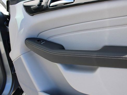 Used 2015 Mercedes-Benz ML 350 2WD image 15