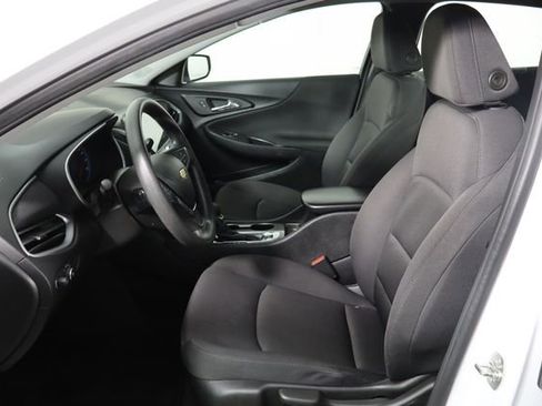 Used 2024 Chevrolet Malibu LS FWD image 16