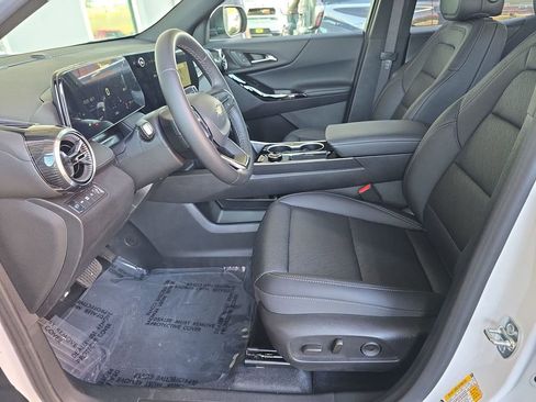 New 2026 Chevrolet Equinox LT w/ Convenience Package II image 22
