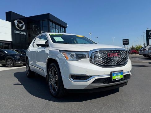 Used 2017 GMC Acadia Denali w/ Technology Package AWD/4WD image 2