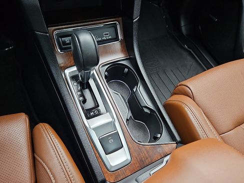 Used 2023 Subaru Ascent Touring image 16