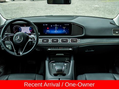 Used 2024 Mercedes-Benz GLE 350 4MATIC w/ AMG Line Exterior image 14