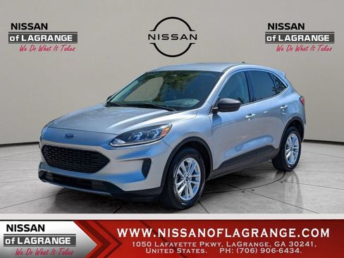 Used 2022 Ford Escape SE FWD image 1