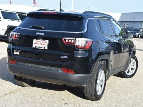 Used 2024 Jeep Compass Latitude AWD/4WD image 8