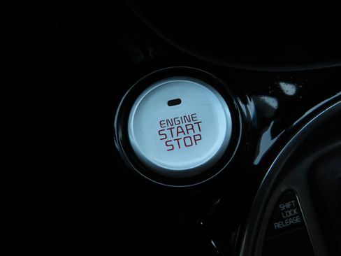 Used 2016 Kia Soul ! w/ Premium Package image 24