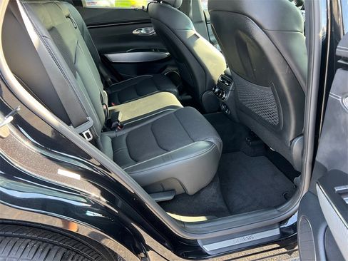 Used 2025 Genesis GV70 2.5T w/ Sport Prestige Package image 15