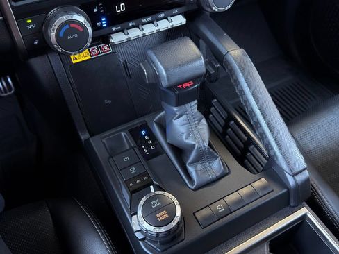 Used 2025 Toyota 4Runner TRD Sport Premium AWD/4WD image 17