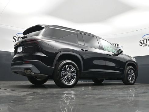 Used 2026 Chevrolet Traverse LT AWD/4WD image 23