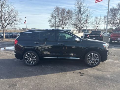 Used 2018 GMC Terrain Denali image 4