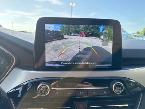 Used 2020 Ford Escape SEL FWD image 21