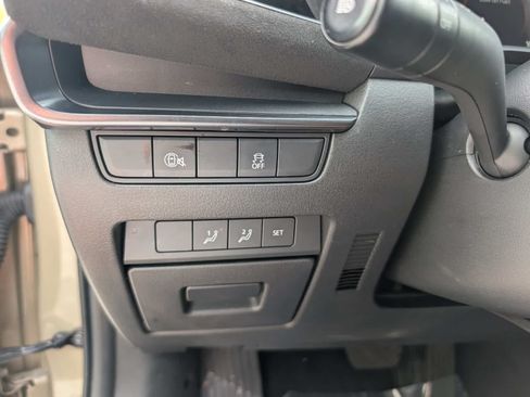 Used 2024 MAZDA MAZDA3 s AWD/4WD image 18