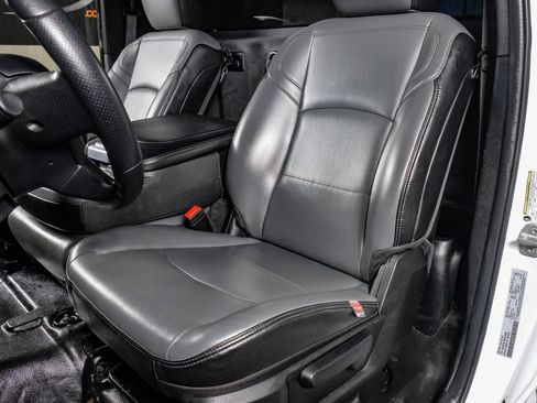 Used 2022 RAM 3500 Tradesman RWD image 23