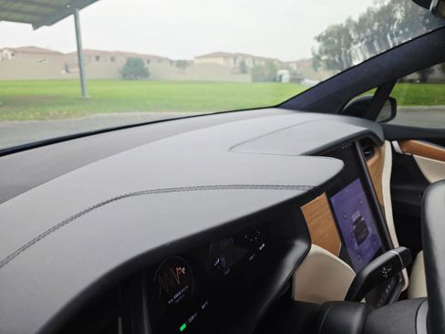 Used 2021 Tesla Model X Performance image 17