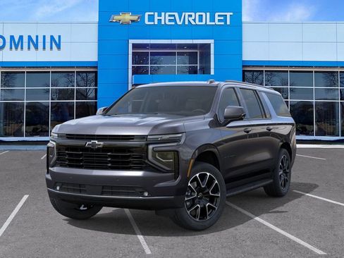 New 2026 Chevrolet Suburban RST image 7