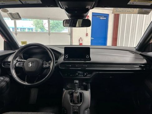 Certified 2025 Honda HR-V Sport image 17